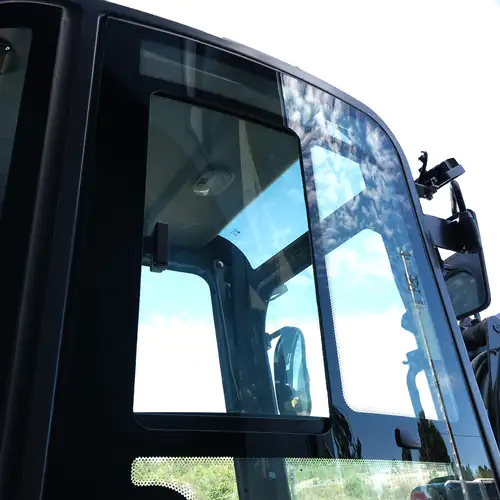 Mini Giratória Donker´s DK20 Pro c/Cabine, 18 HP 2 Velocidades e Joysticks